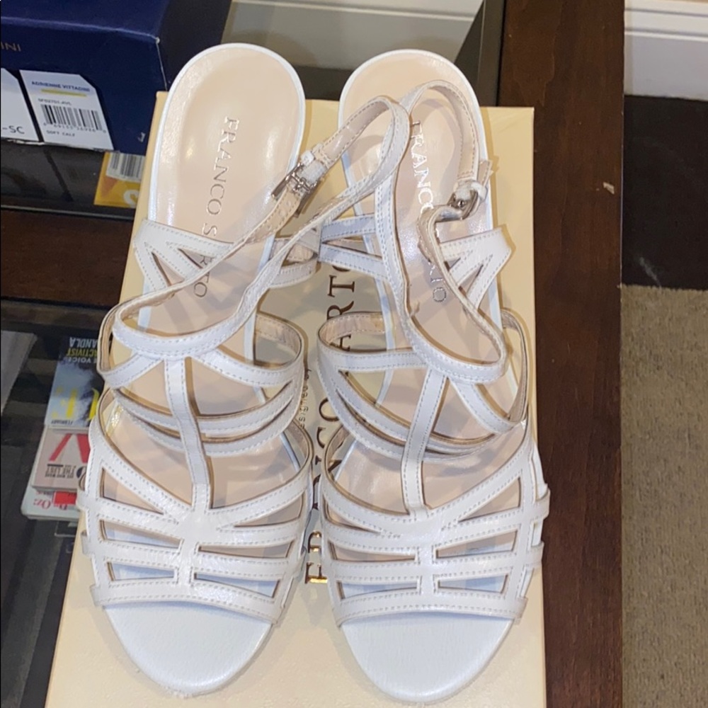 FRANCO SARTO CREAM SANDLE HEELS!